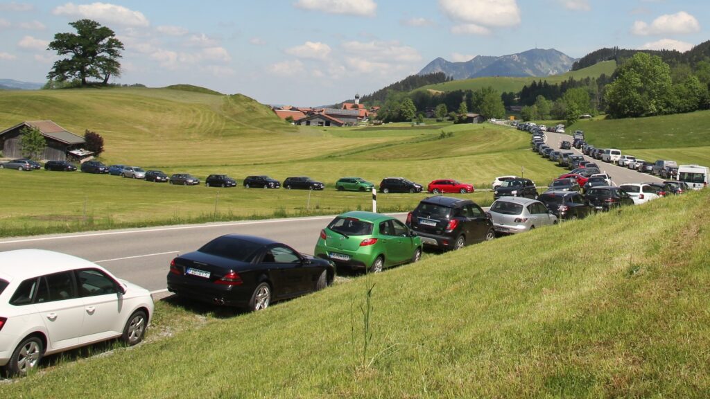 From Visitor Parking Congestion to Sustainable Tourism Mobility